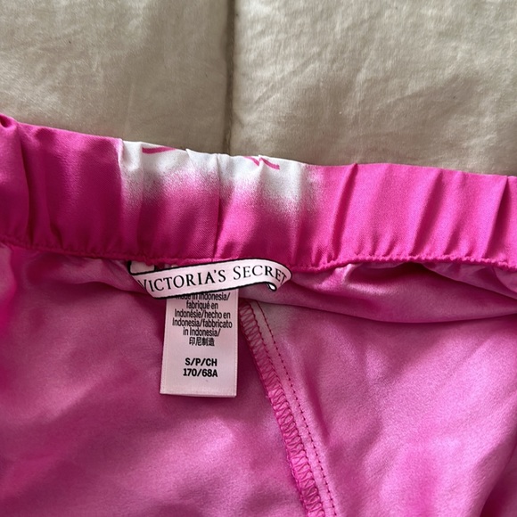 Victoria Secret size M bottom - Picture 2 of 2